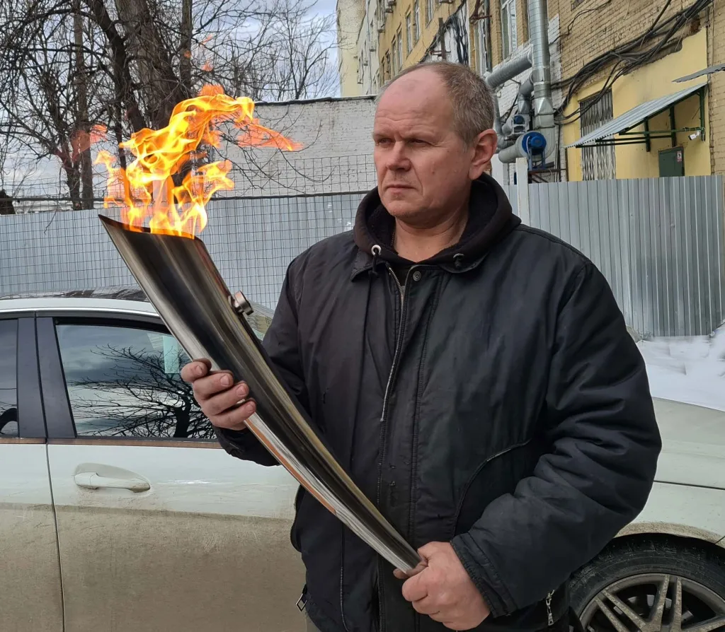 Факелы газовые для эстафеты Олимпийского огня в Брянске