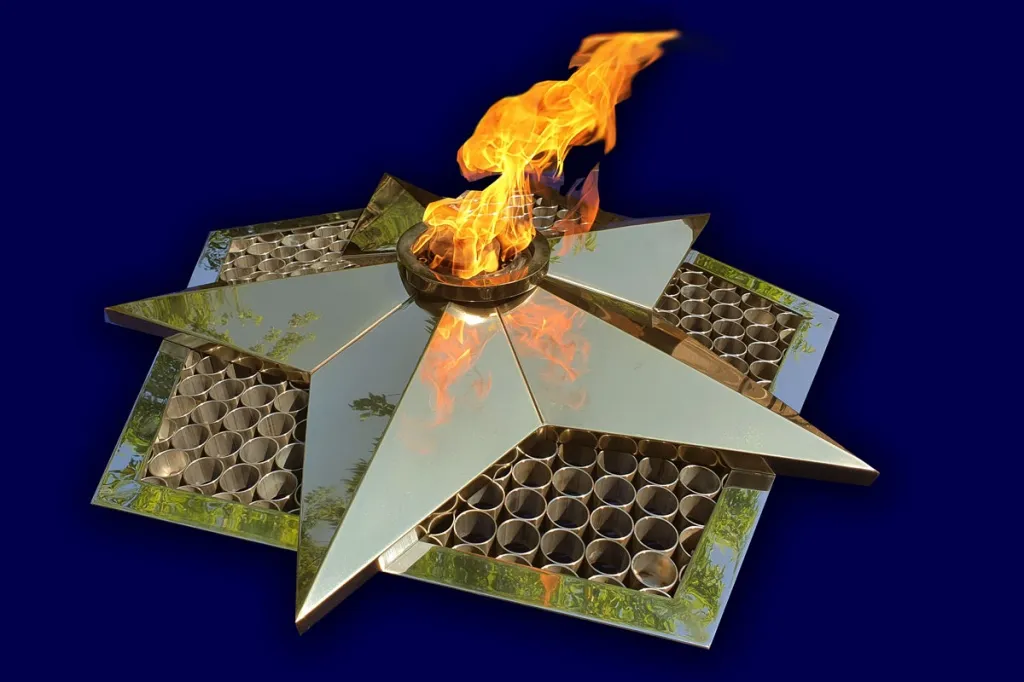 Вечный огонь звезда с газовой в Брянске 